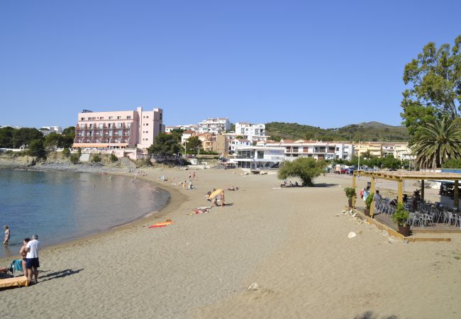 Apartament en Llança - 123 Atic Mendisol