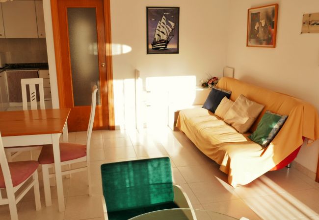 Apartament en Llança - 123 Atic Mendisol
