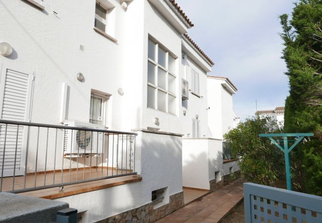 Apartament en Llança - 068 Tamariu