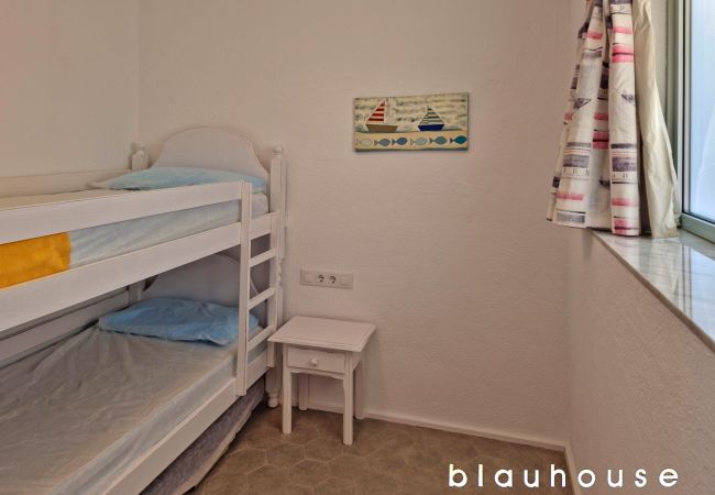 Apartment in Llança - 00106 Platja Cau del Llop