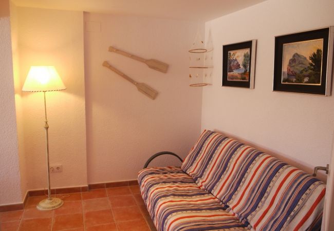 Apartment in Llança - 00105 Platja Cau del Llop