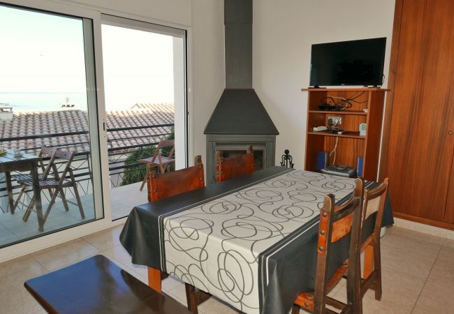 Apartment in Llança - 142 Mar i Muntanya