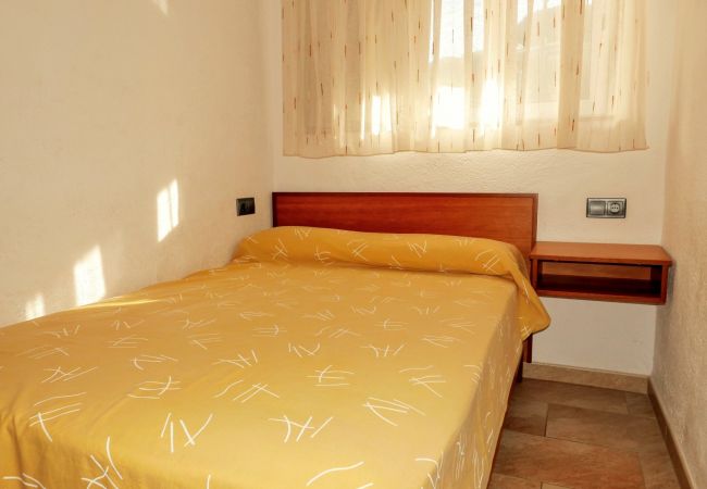 Apartment in Llança - 143 Mar i Muntanya