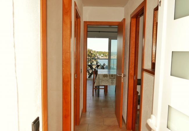 Apartment in Llança - 143 Mar i Muntanya