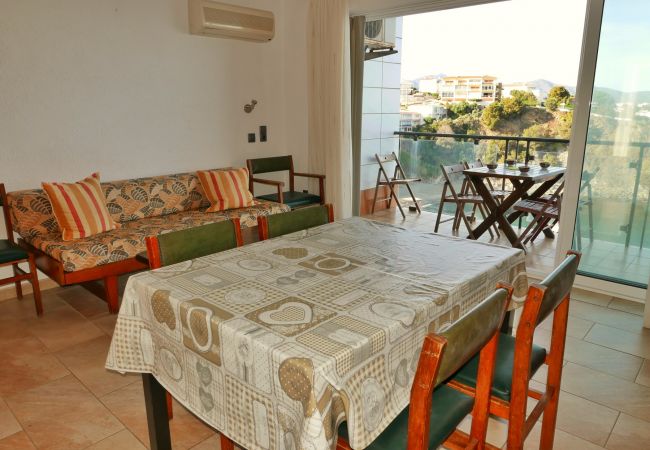 Apartment in Llança - 143 Mar i Muntanya