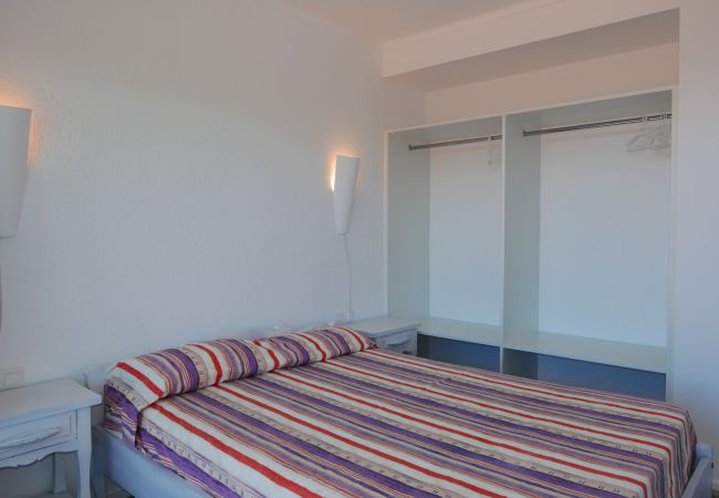 Apartment in Llança - 00112 Platja Cau del Llop